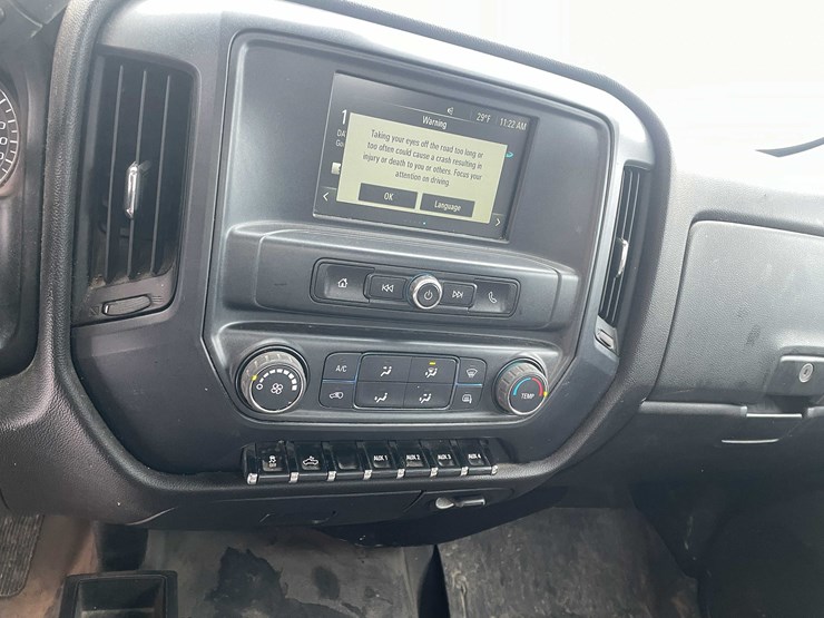 2017-chevrolet-2500-image-52