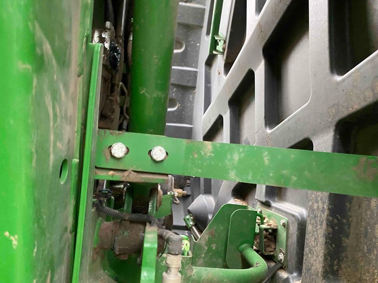 mchale-750-v6-round-baler,-image-30