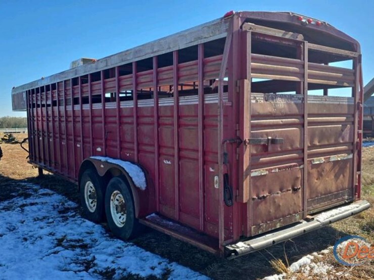 titan-trailer-image-6