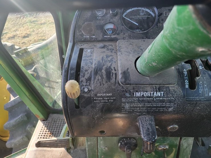 john-deere-7520-image-83
