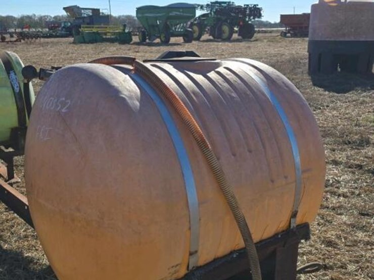 200-gal-front-mount-tank-image-4