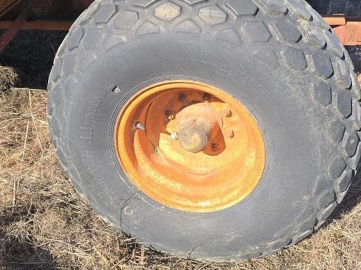 m-&-w-gravity-wagon-image-4