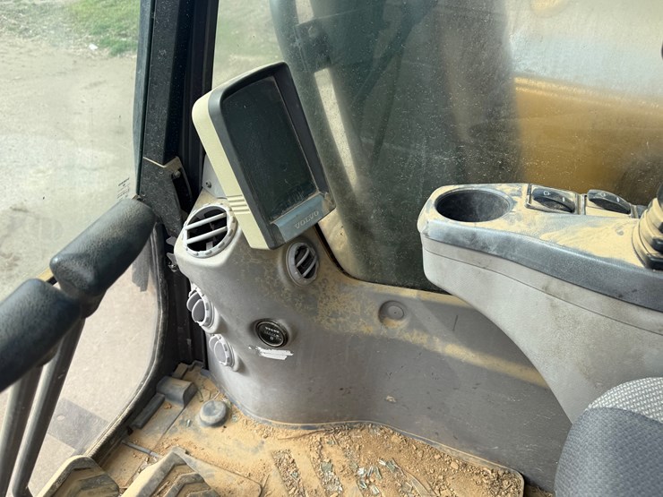 volvo-ec330-image-50