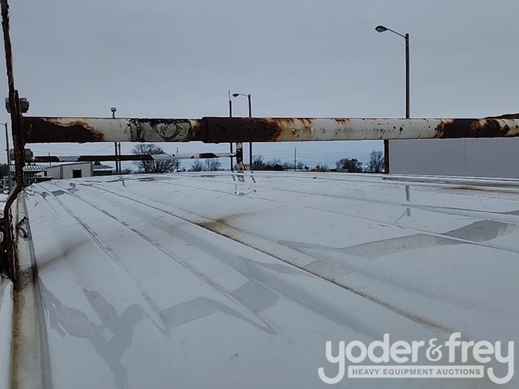 2011-gmc-savana-g2500-image-40