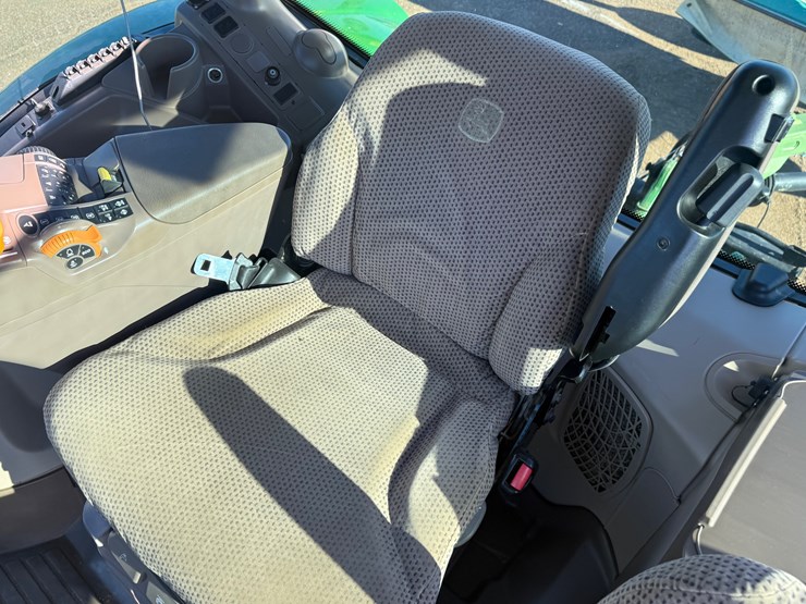 john-deere-6145r-image-23