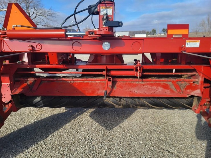 2011-new-holland-h7450-image-30