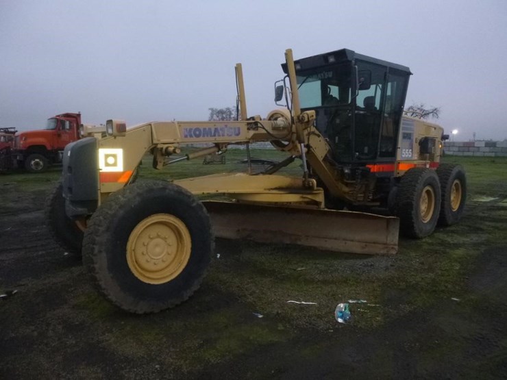 2006-komatsu-gd555-3c-image-1