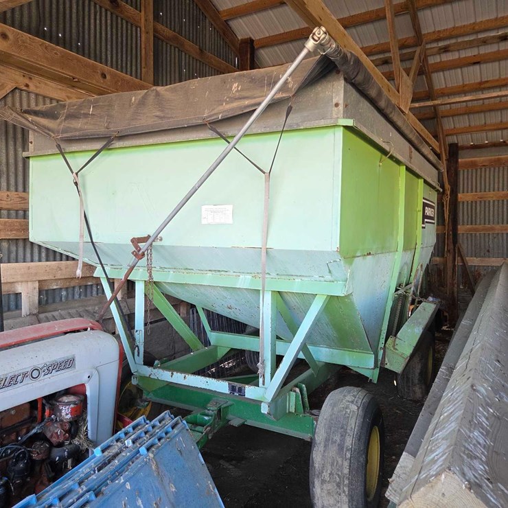 Parker gravity wagon on Gehl running gear w/ roll tarp