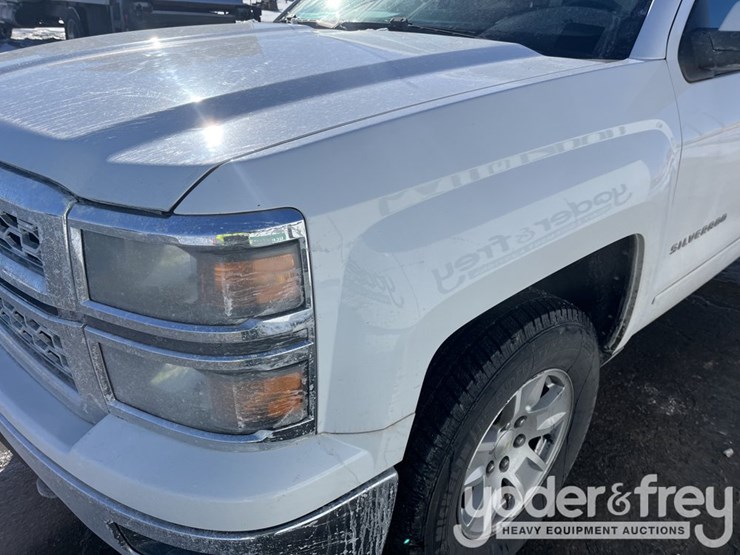 2015-chevrolet-silverado-1500-image-11