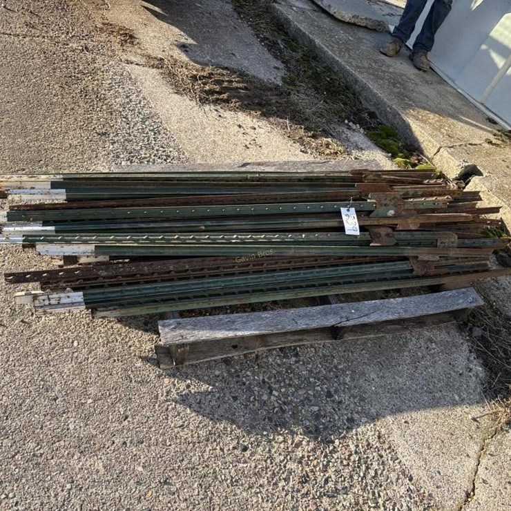 50 6' T-Posts