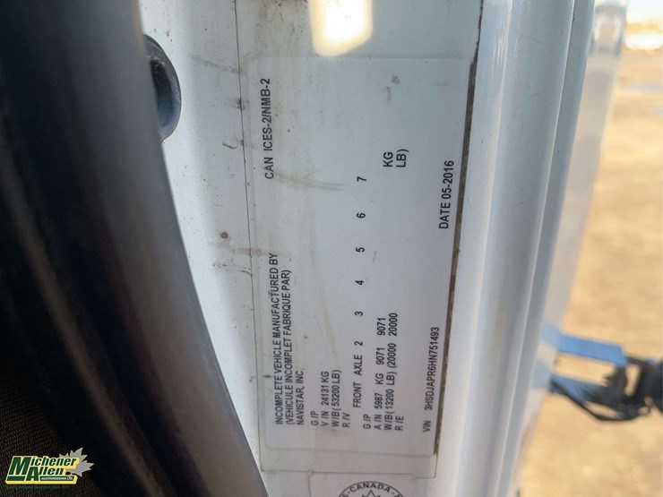 2017-international-prostar-image-25