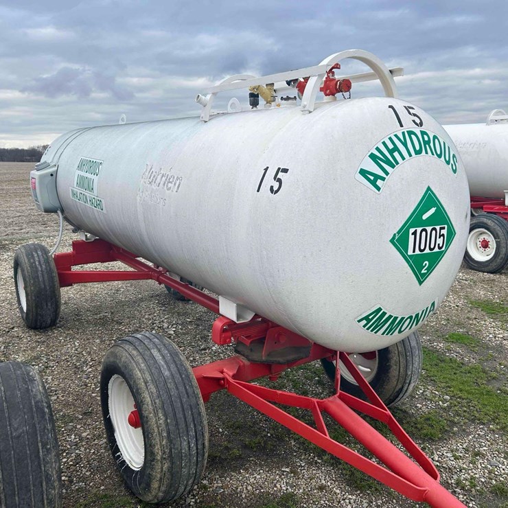 1000 Gal. NH3 Tank on Gear #15