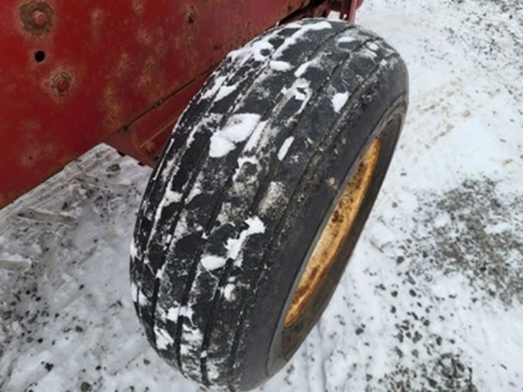 international-440-image-10