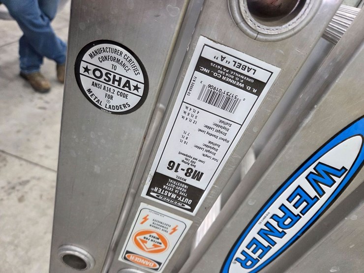 werner-m8-16-multi-position-aluminum-ladder-image-4