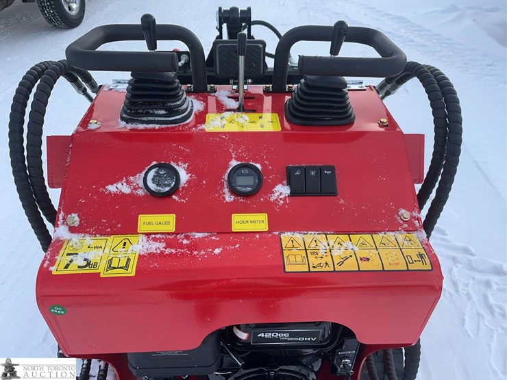 2026-unused-captok-ck360t-tracked-mini-skid-steer-image-10