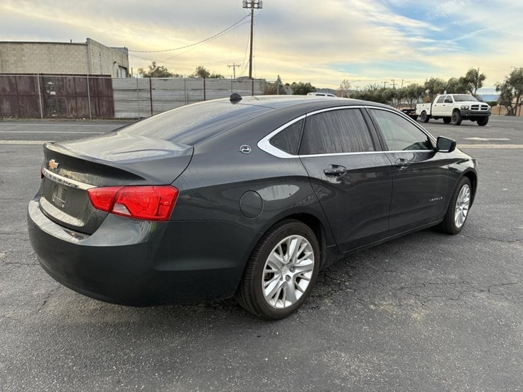 2019-chevrolet-impala-sedan-image-3