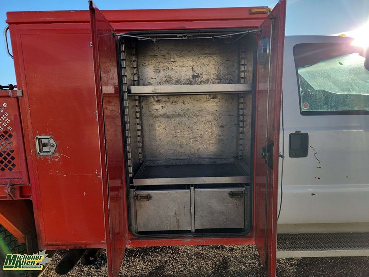 2008-ford-f550-image-34