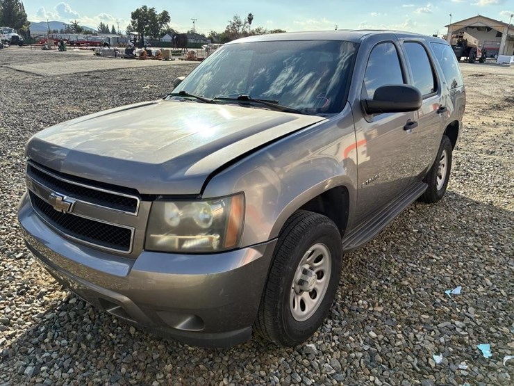 2008-chevrolet-tahoe-image-1
