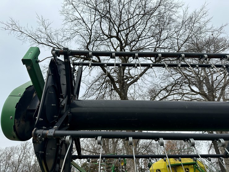 2017-john-deere-630fd-image-40