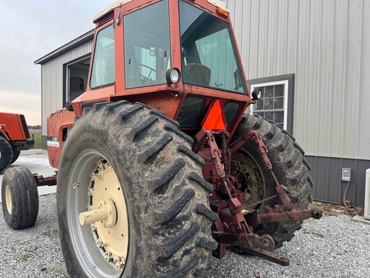 1973-allis-chalmers-7050-tractor-image-13
