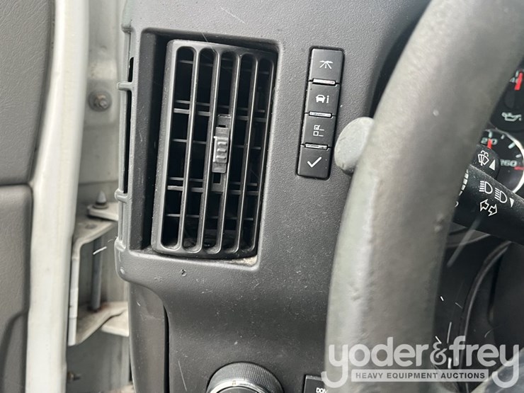 2009-chevrolet-express-3500-image-21