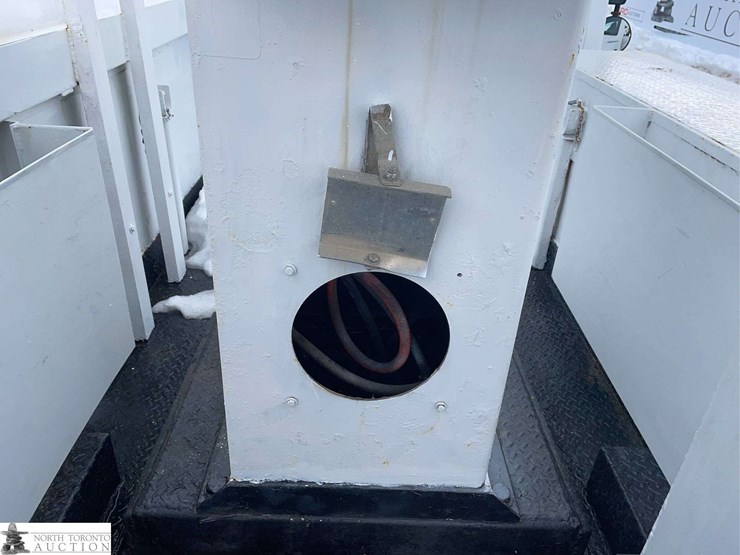 2006-international-durastar-4200-image-41