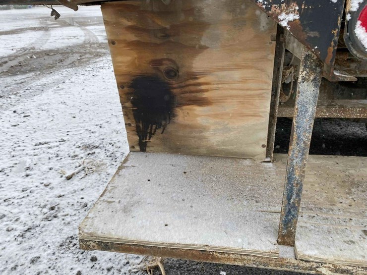 1983-ford-9000-image-30