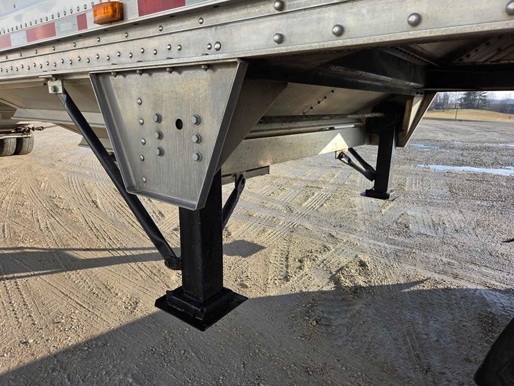 2011-wilson-hopper-bottom-image-26