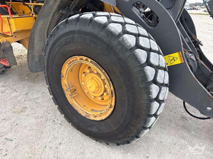 2020-volvo-l60h-image-44