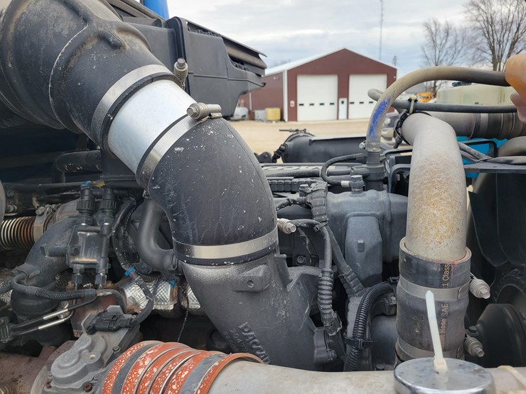 2020-kenworth-t680-image-49