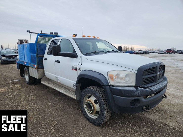 2009-dodge-ram-5500-image-2