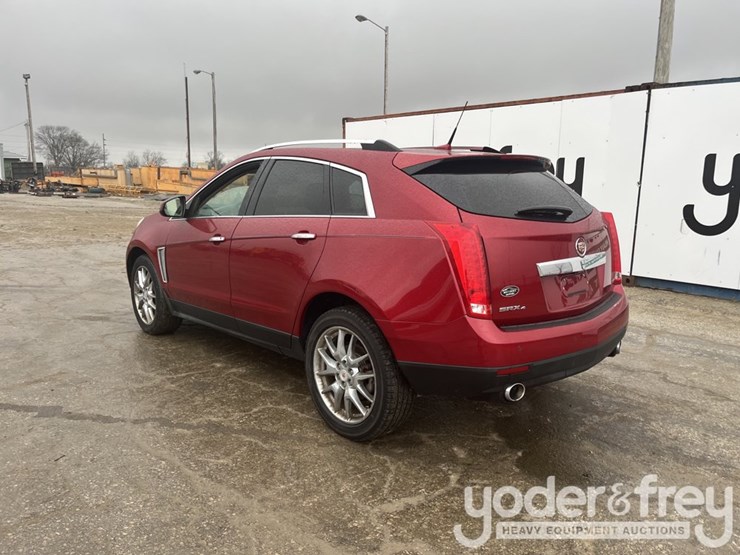 2014-cadillac-srx-image-4