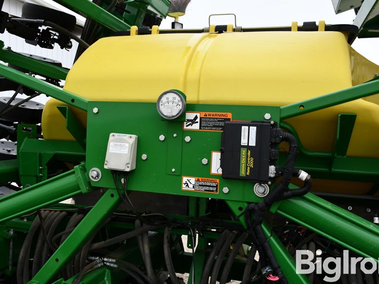 2015-john-deere-35-image-18