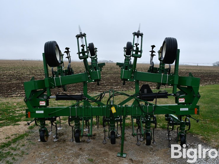 glencoe-8r30-cultivator-image-2