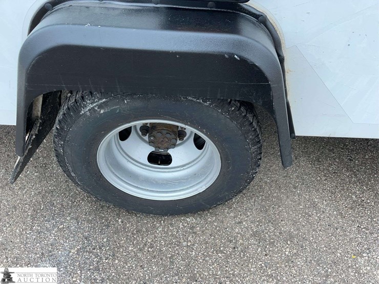 2017-chevrolet-express-s/a-ambulance-image-12