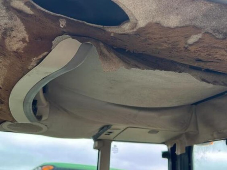 2010-john-deere-7330-image-15