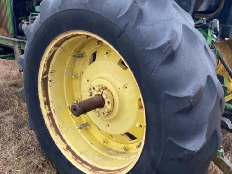 john-deere-4055-image-10