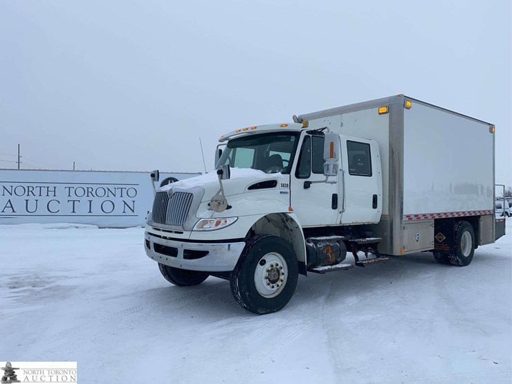 2009-international-durastar-4400-image-1