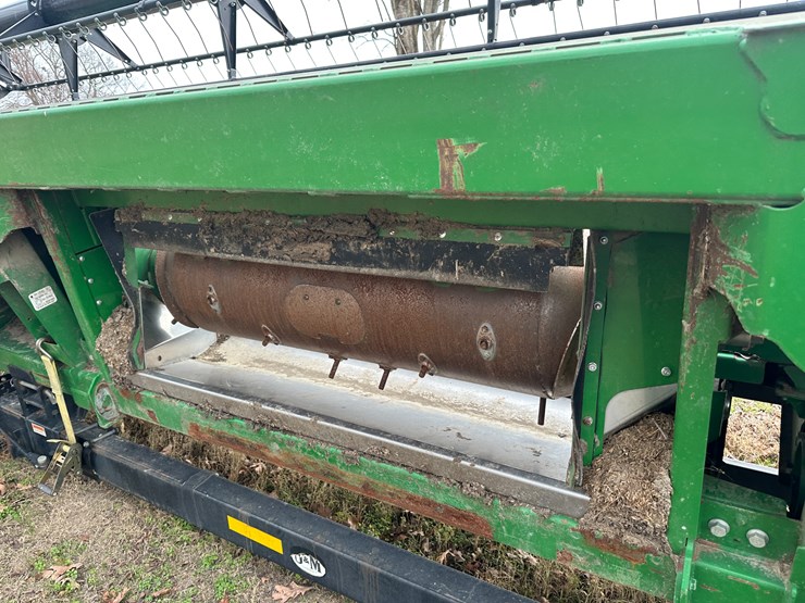 2017-john-deere-630fd-image-9