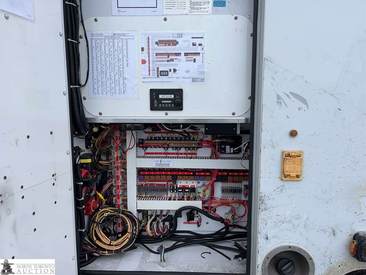 2016-chevrolet-express-g3500-image-26