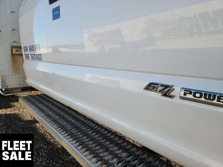 2017-ford-f550-image-41