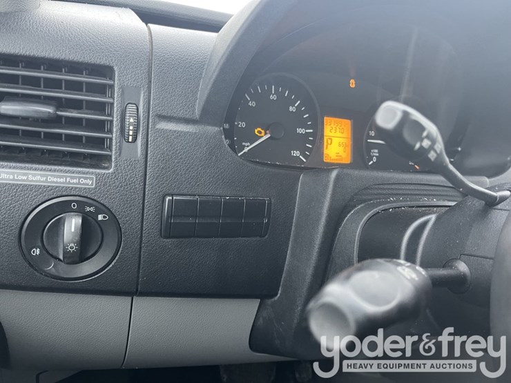 2007-dodge-sprinter-3500-image-16