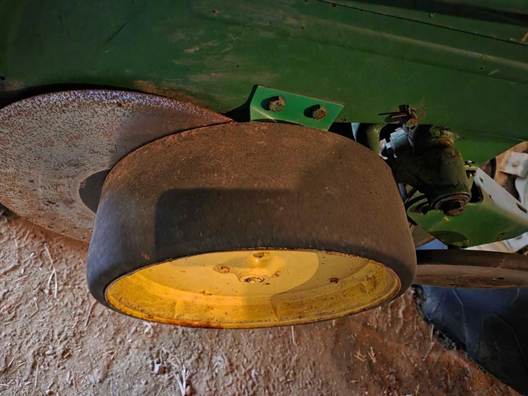 john-deere-7000-image-6