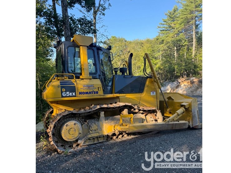 2005-komatsu-d65ex-15-image-3