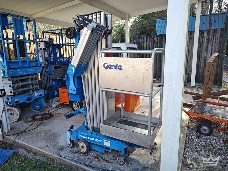 2002-genie-awp30s-image-1