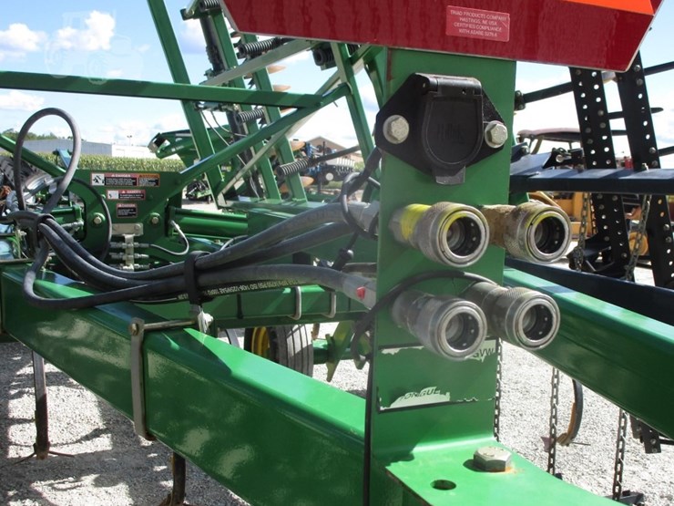 2008-john-deere-2310-image-9