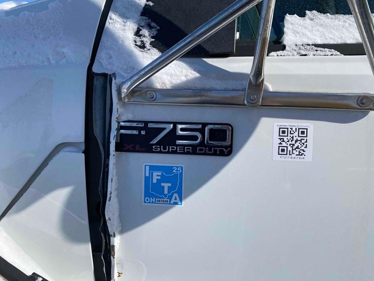 2015-ford-f750-image-4