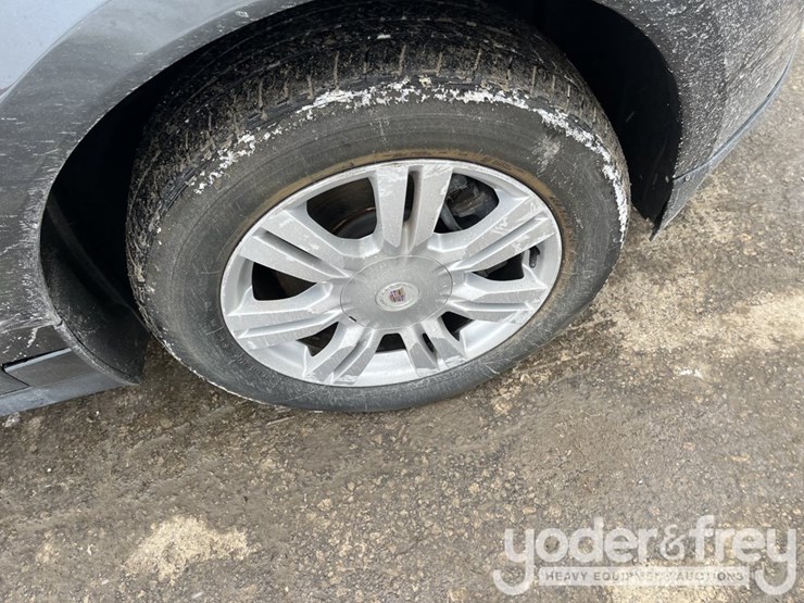 cadillac-srx-image-10