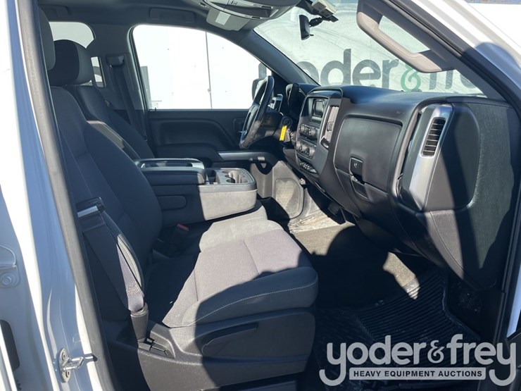 2015-chevrolet-silverado-1500-image-27