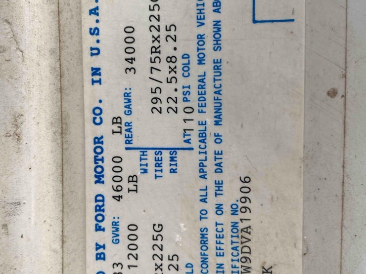 1983-ford-9000-image-77